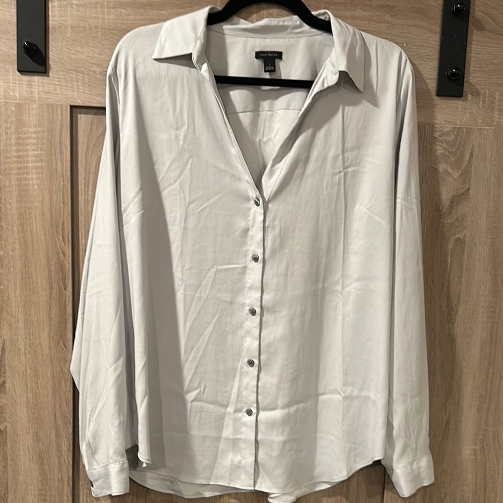 Ann Taylor White Button Down Shirt